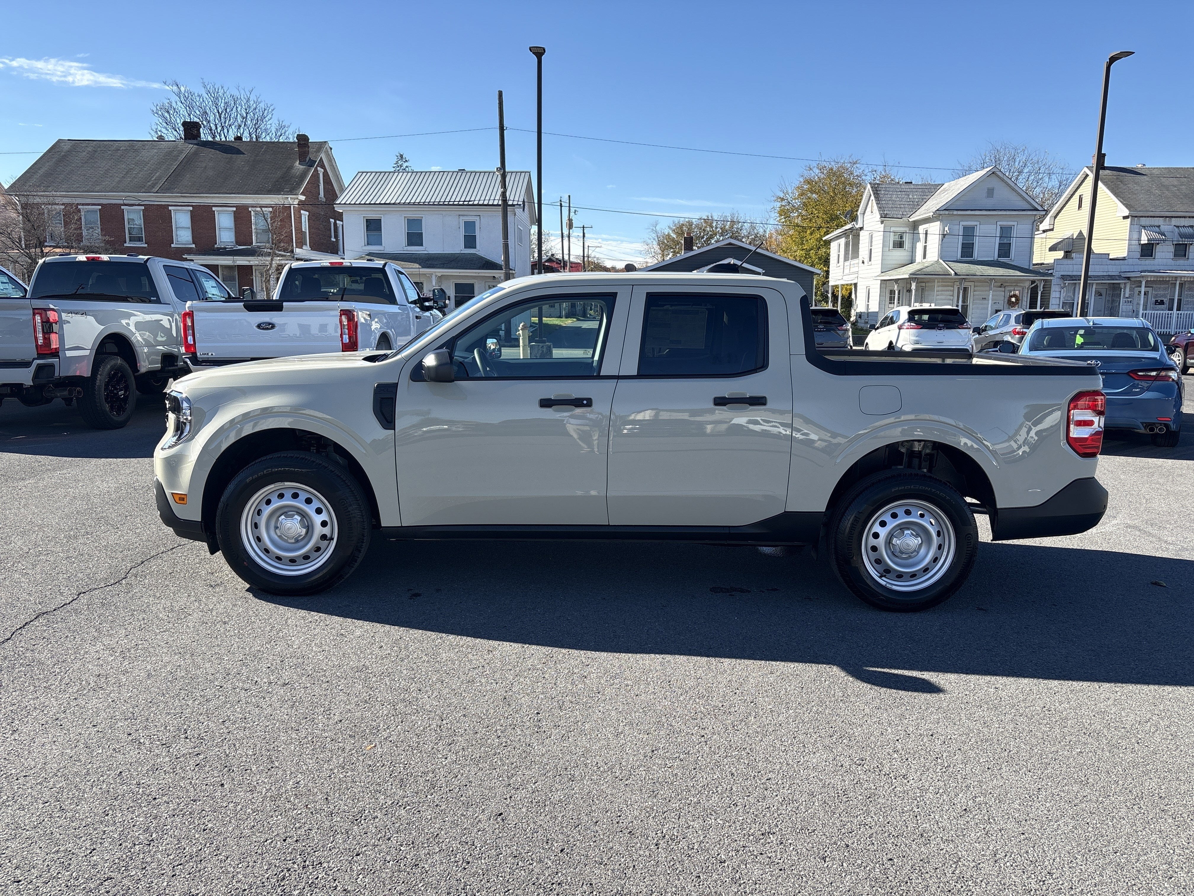 2025 Ford Maverick XL