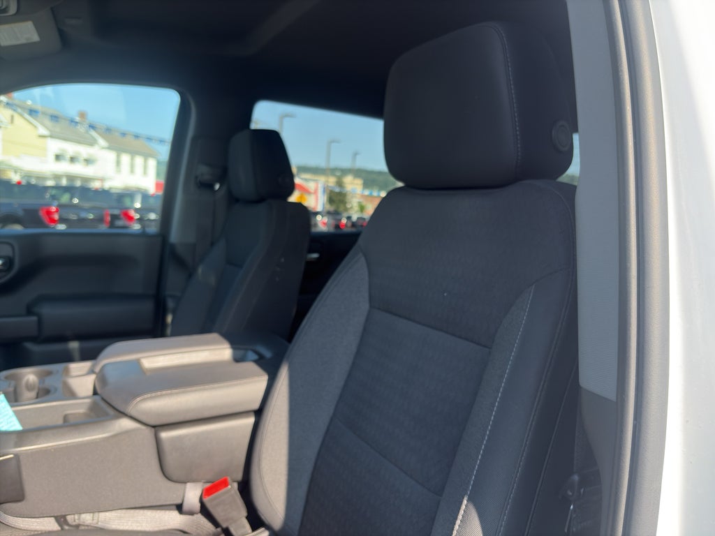 2022 Chevrolet Silverado Custom Trail Boss