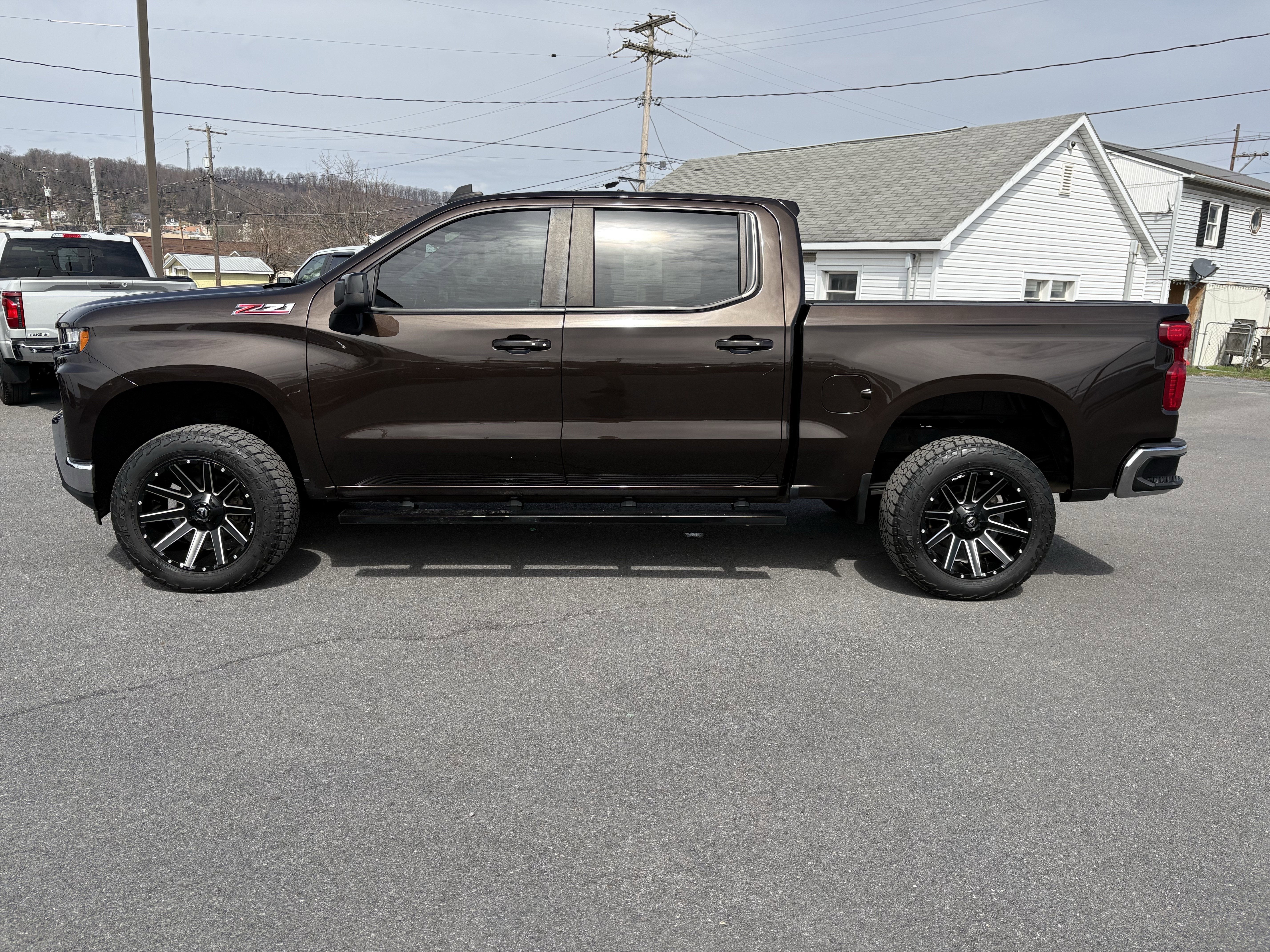 2019 Chevrolet SILVERADO 1500 LT