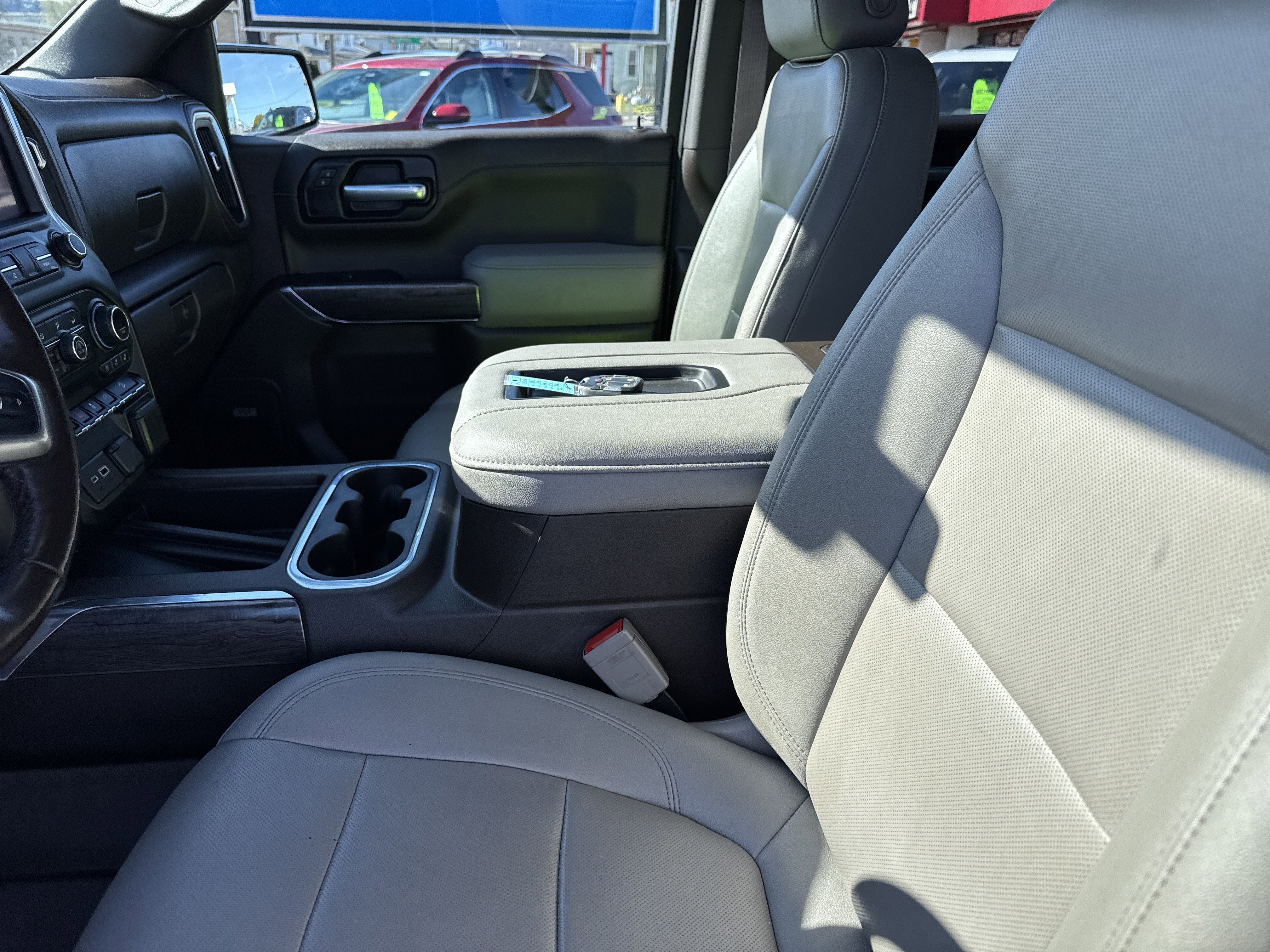 2021 Chevrolet SILVERADO 1500 LTZ