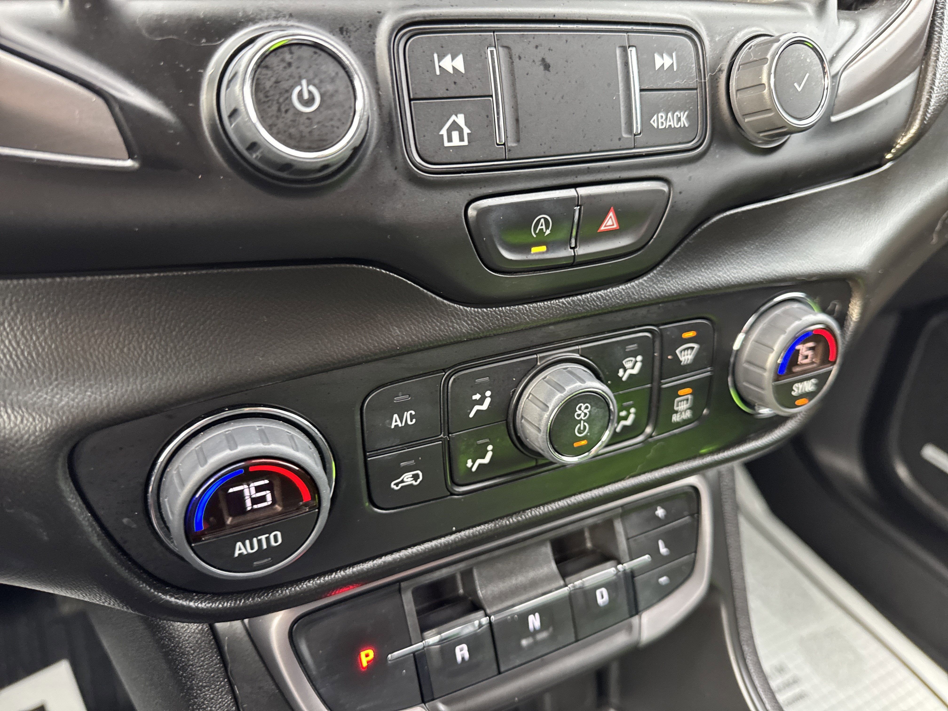 2022 GMC TERRAIN AT4