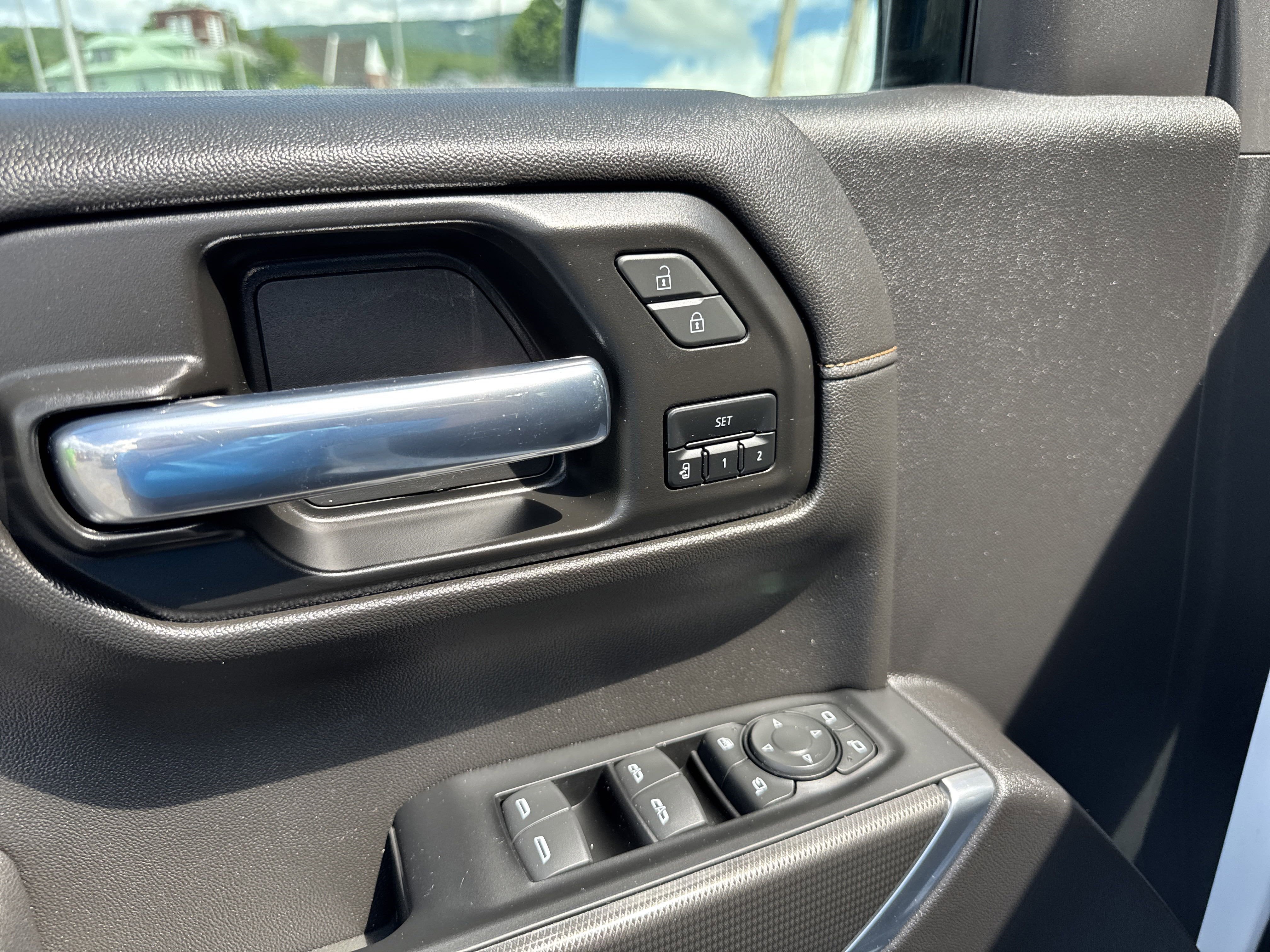 2022 GMC SIERRA 1500 LIMITED AT4