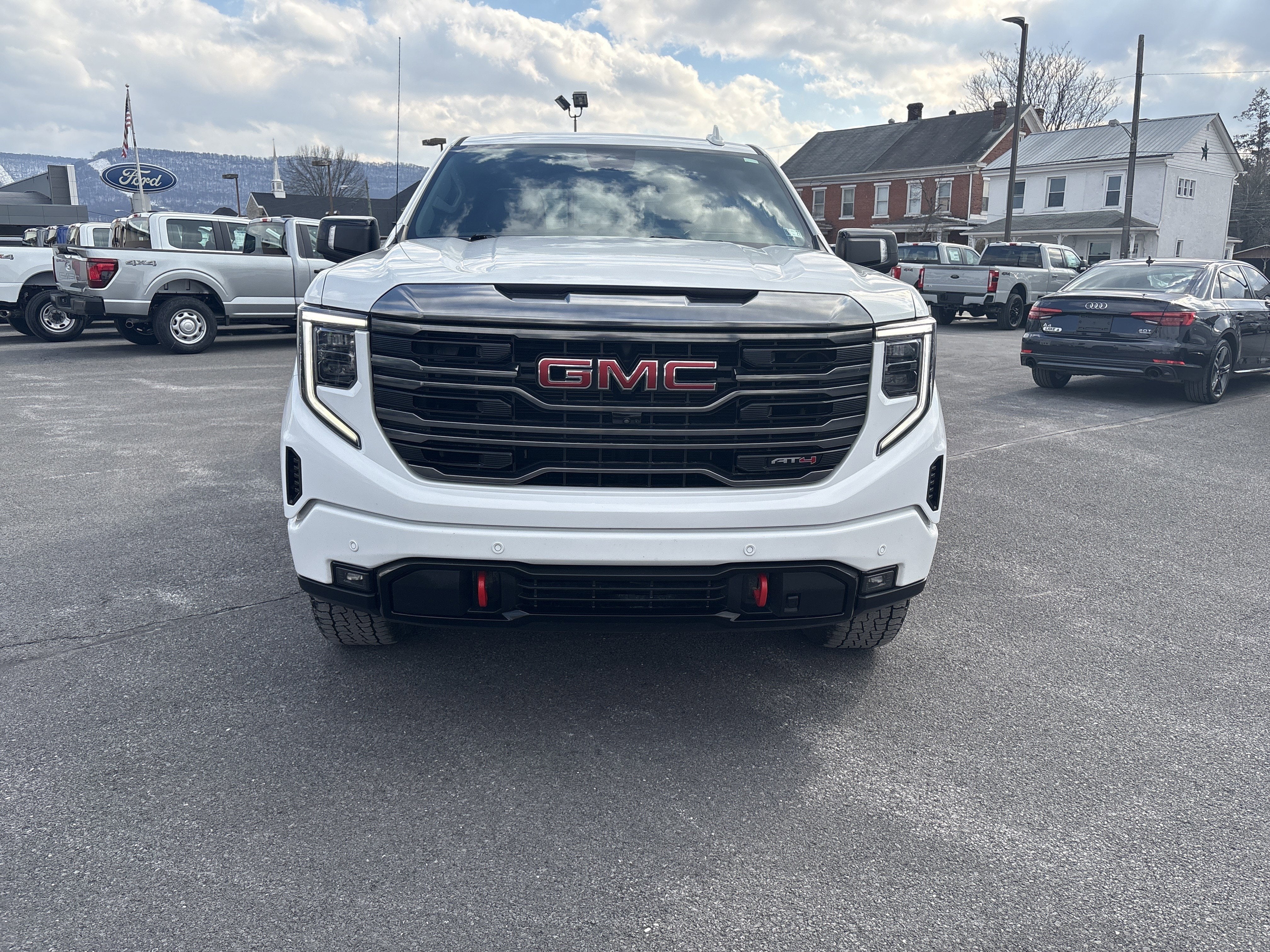 2022 GMC SIERRA 1500 AT4