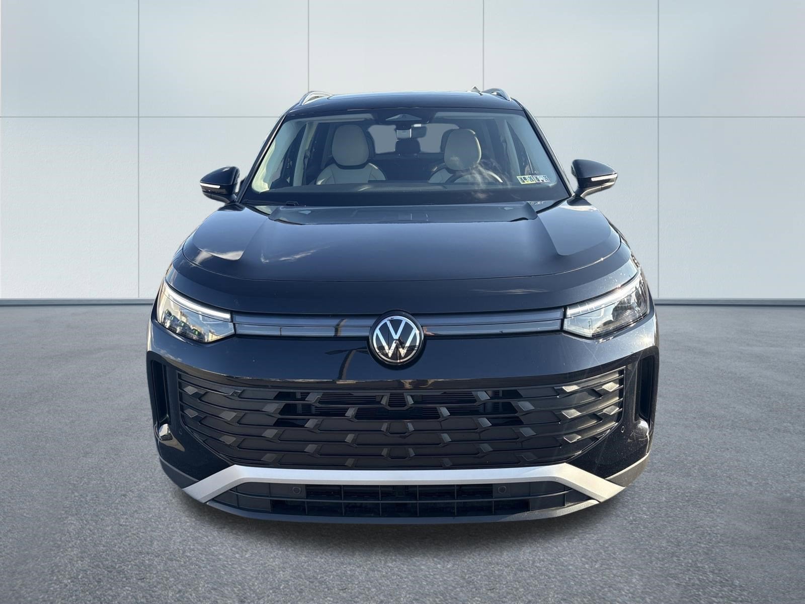 2025 Volkswagen TIGUAN SE