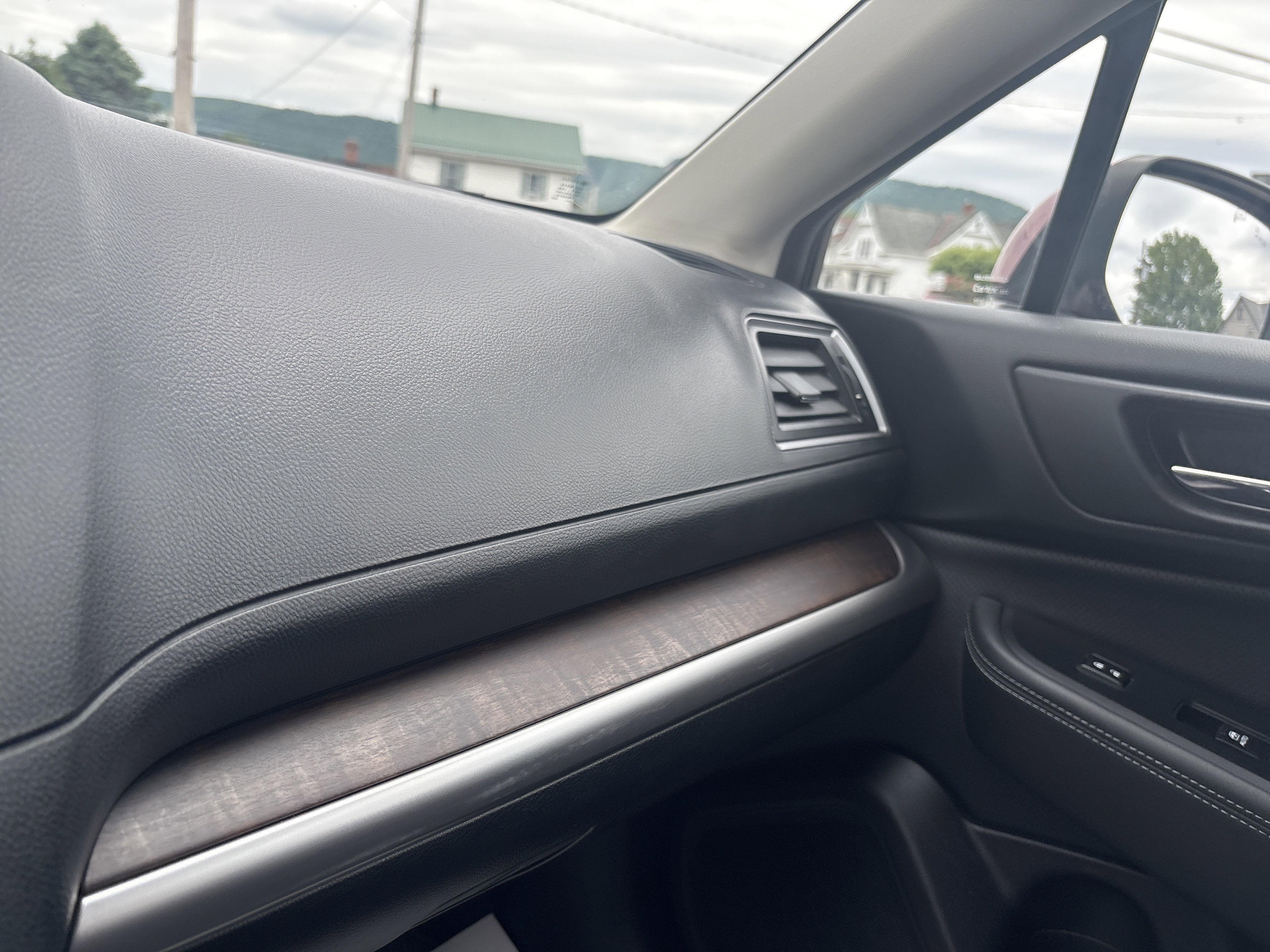 2017 Subaru OUTBACK LIMITED