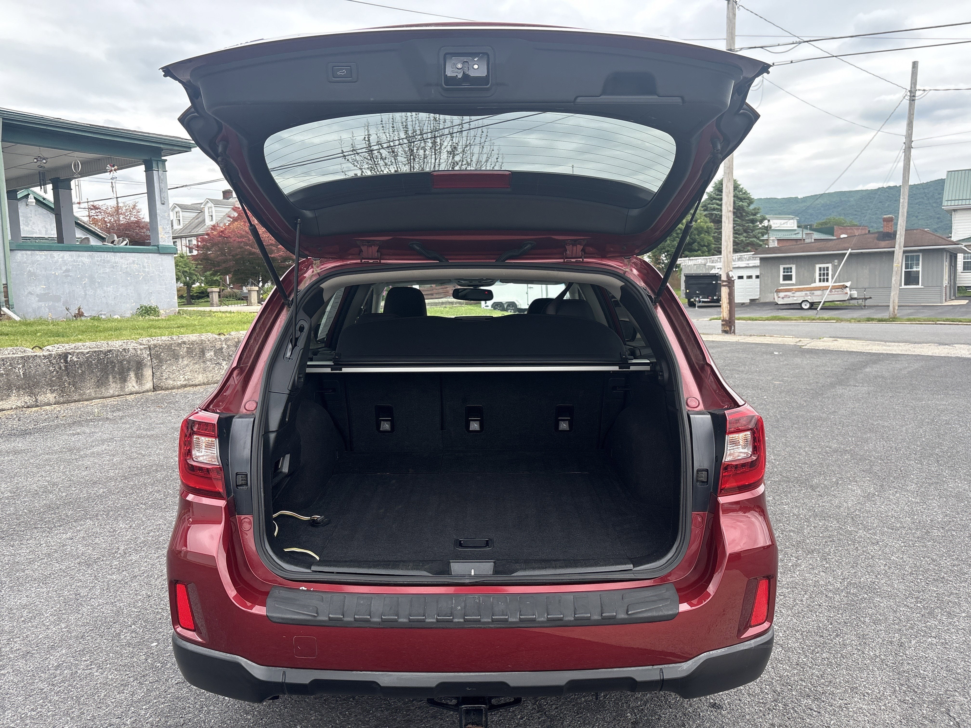 2017 Subaru OUTBACK LIMITED