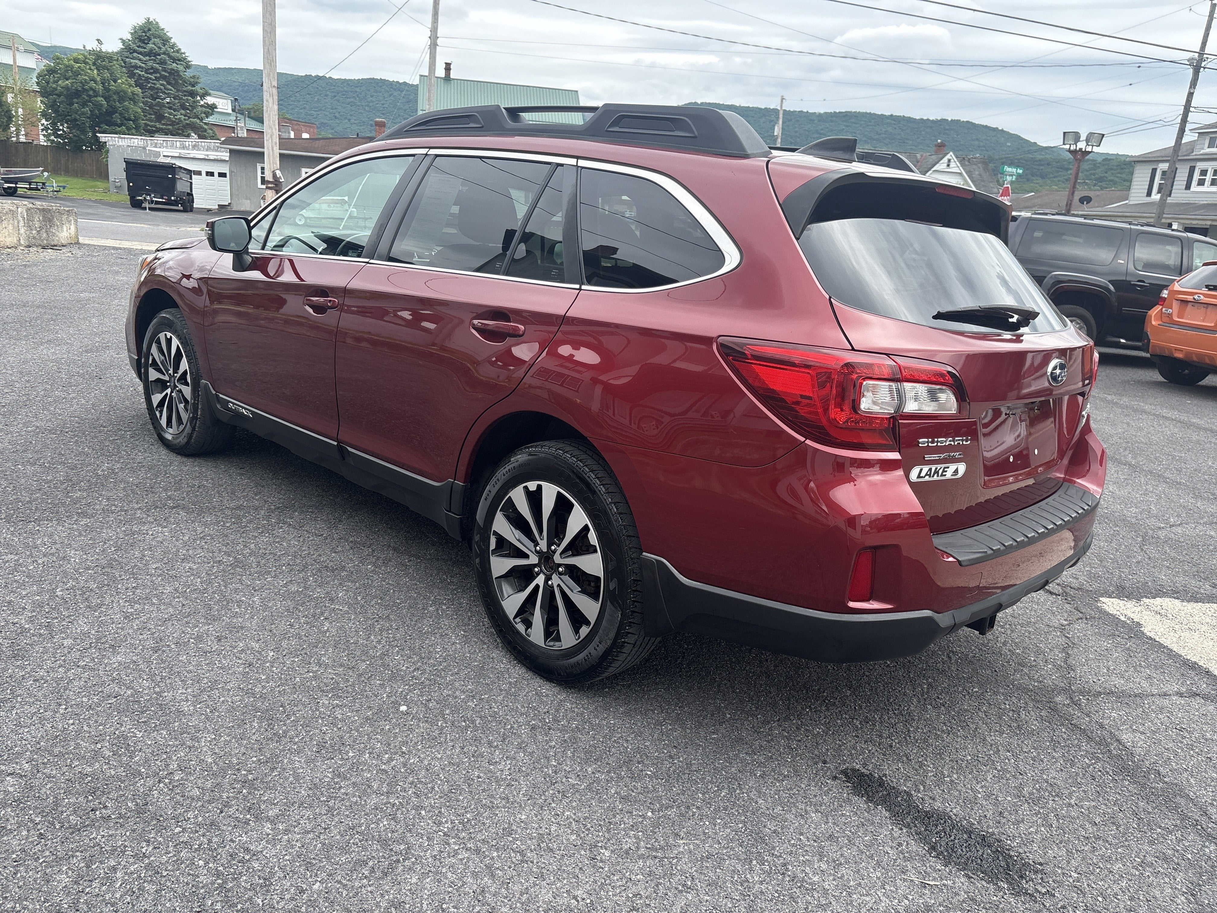 2017 Subaru OUTBACK LIMITED