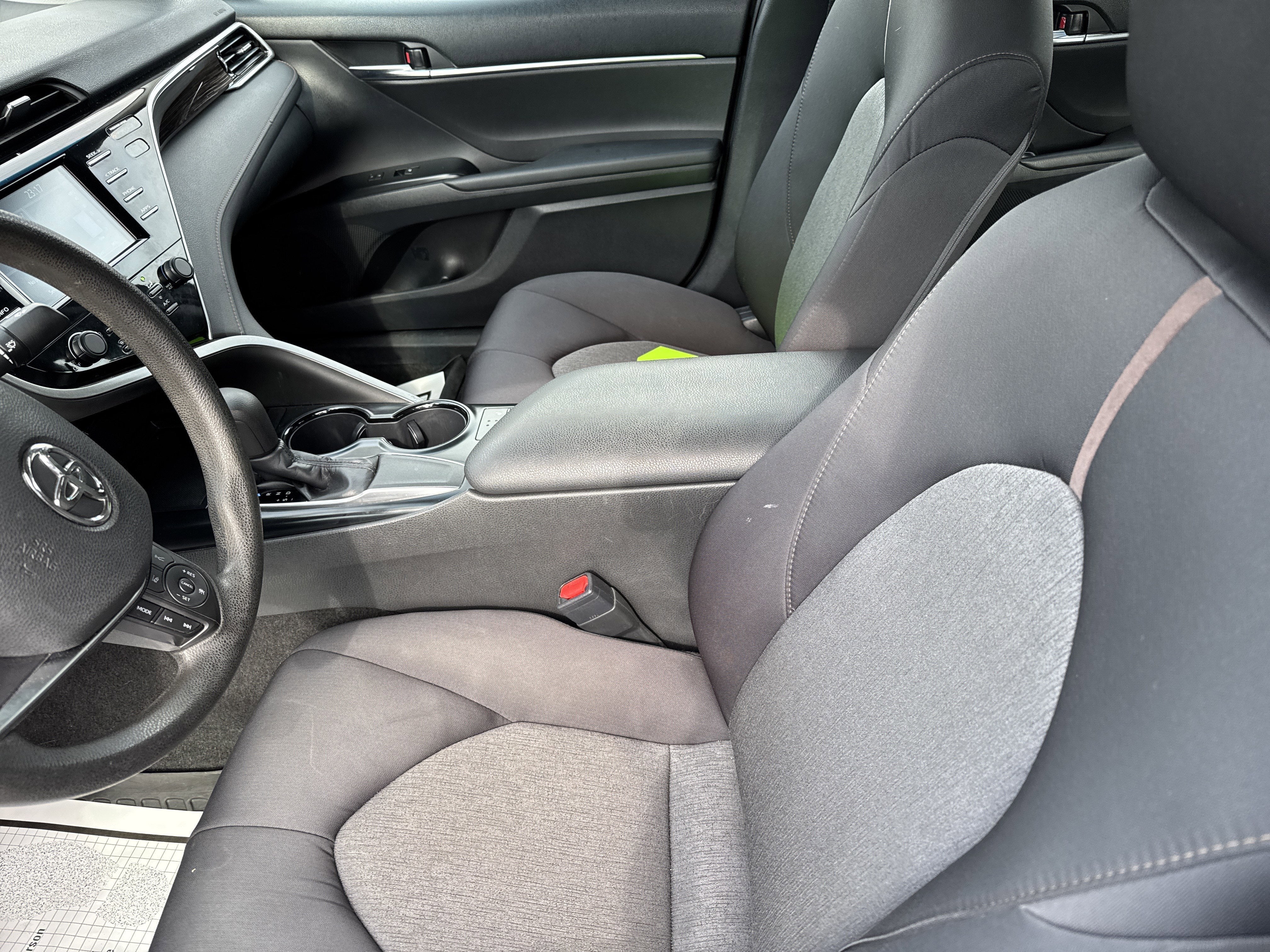 2018 Toyota CAMRY LE