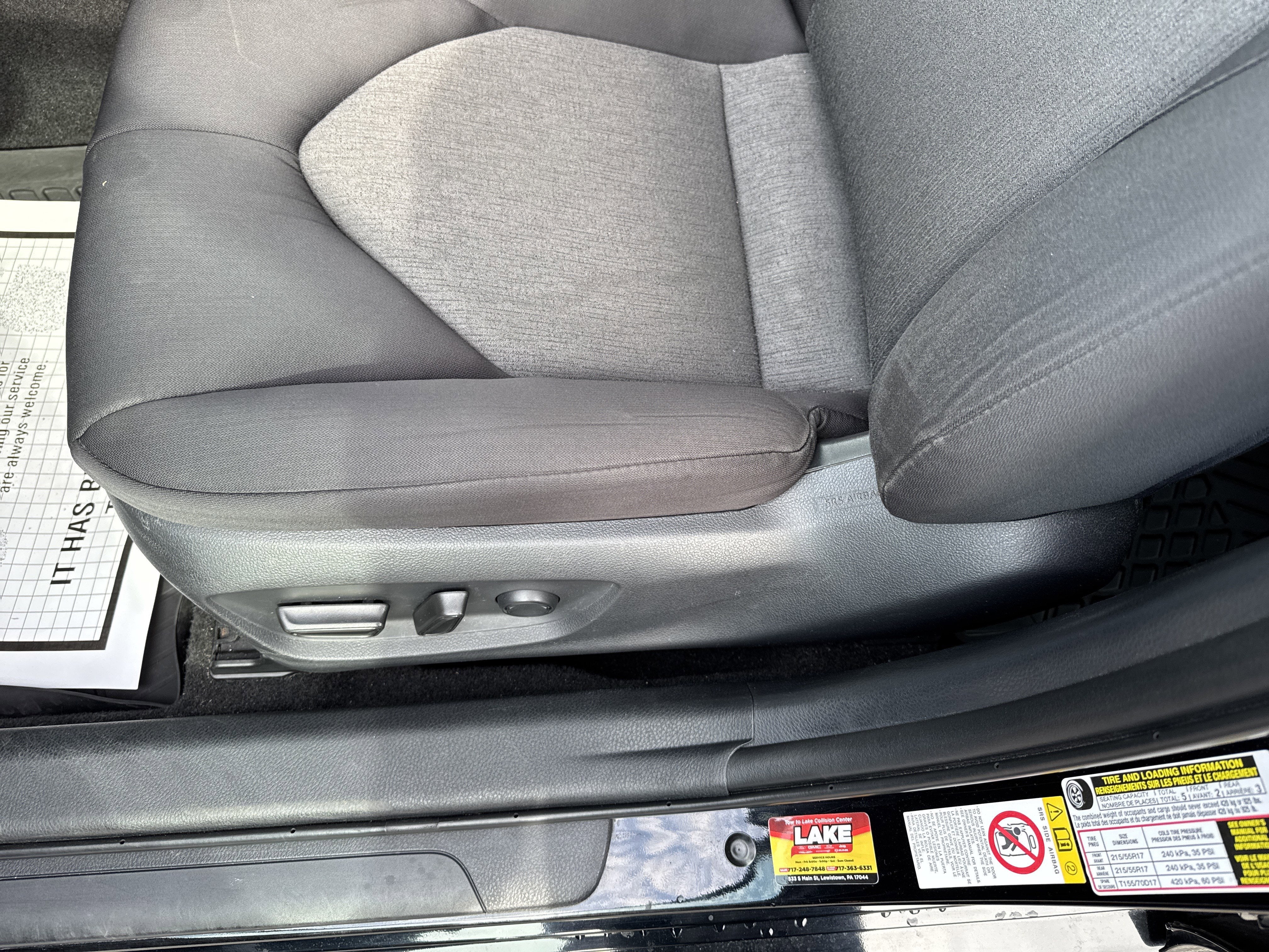 2018 Toyota CAMRY LE