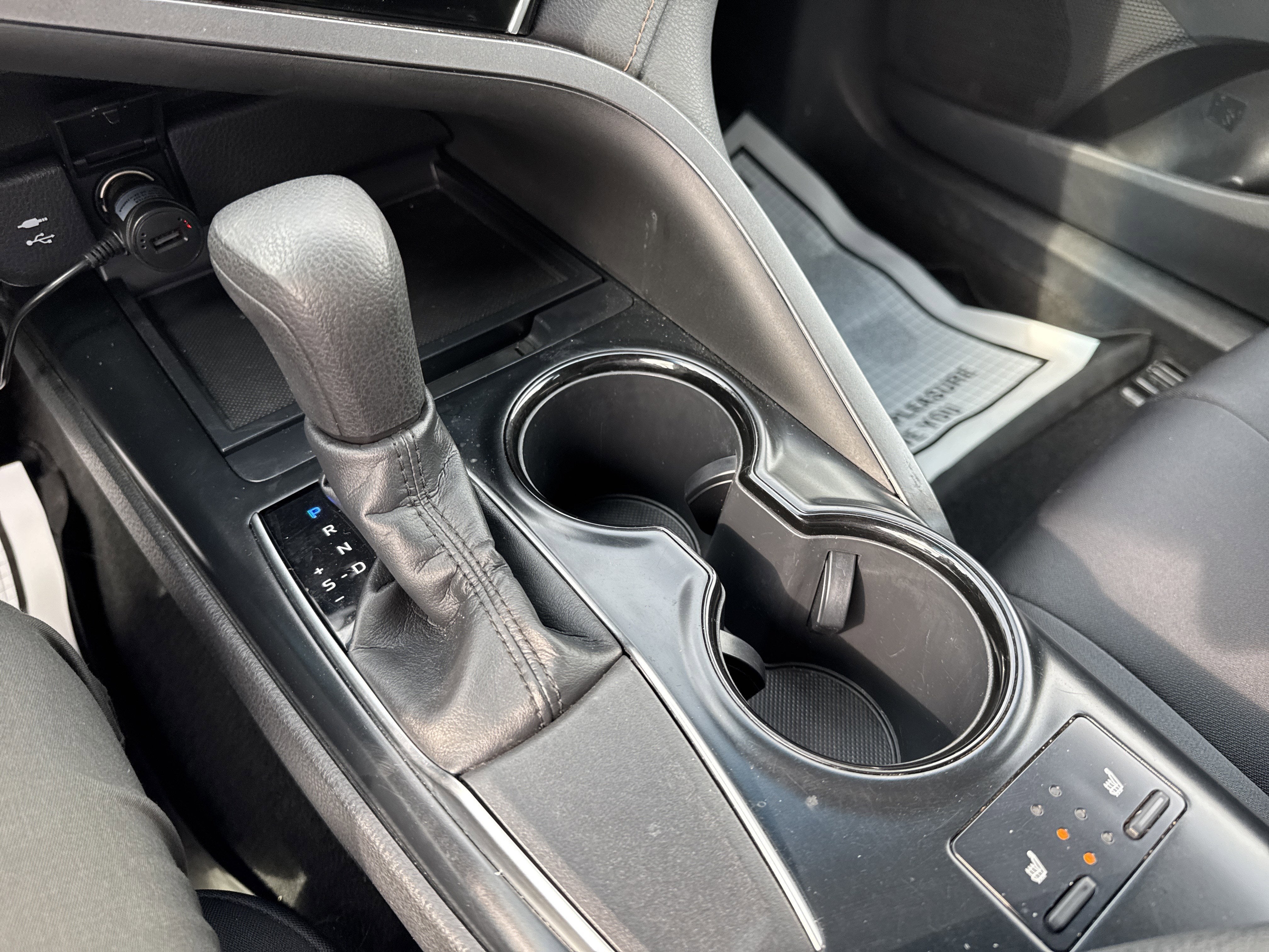 2018 Toyota CAMRY LE