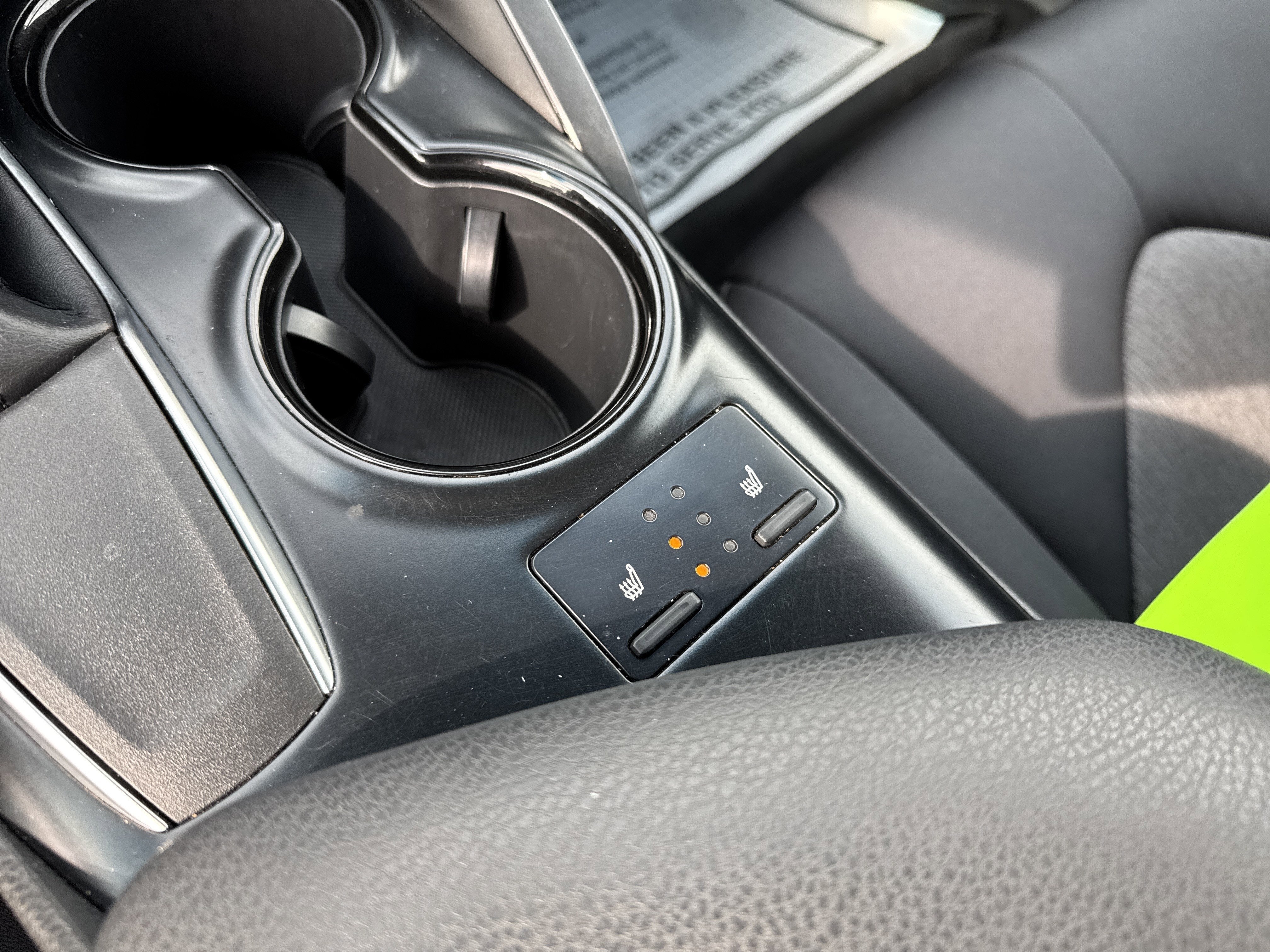 2018 Toyota CAMRY LE