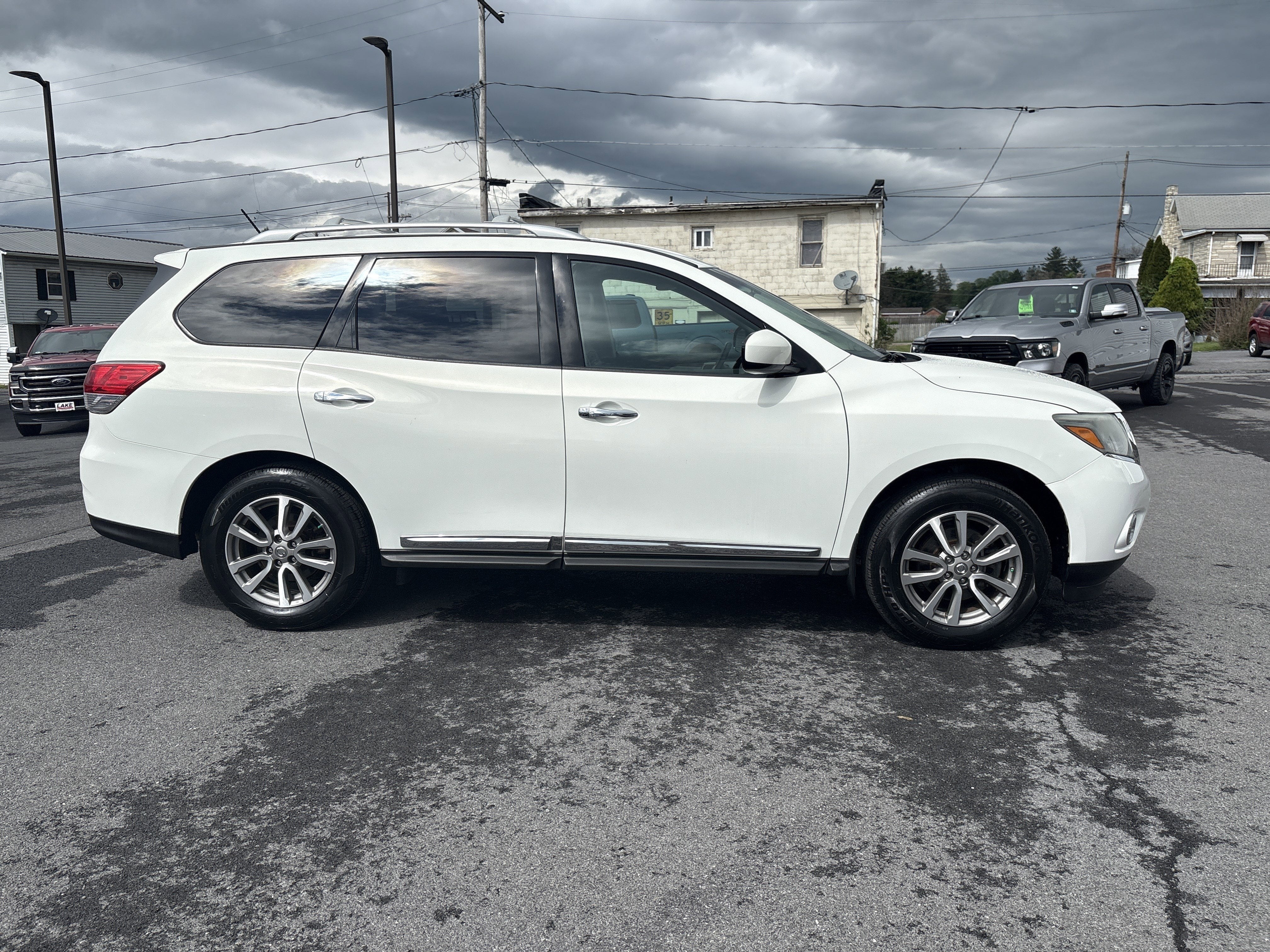 2014 Nissan PATHFINDER SL