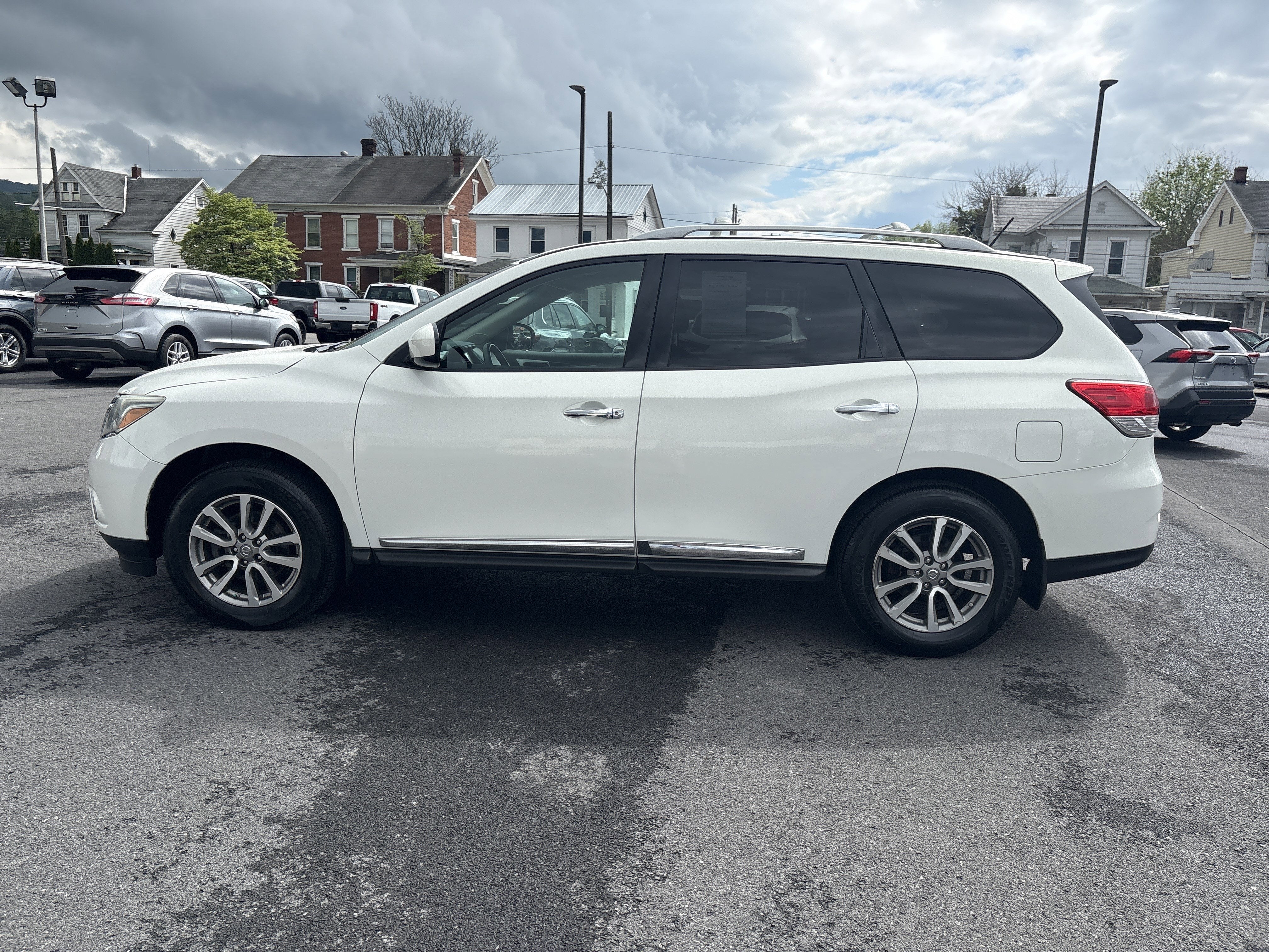 2014 Nissan PATHFINDER SL