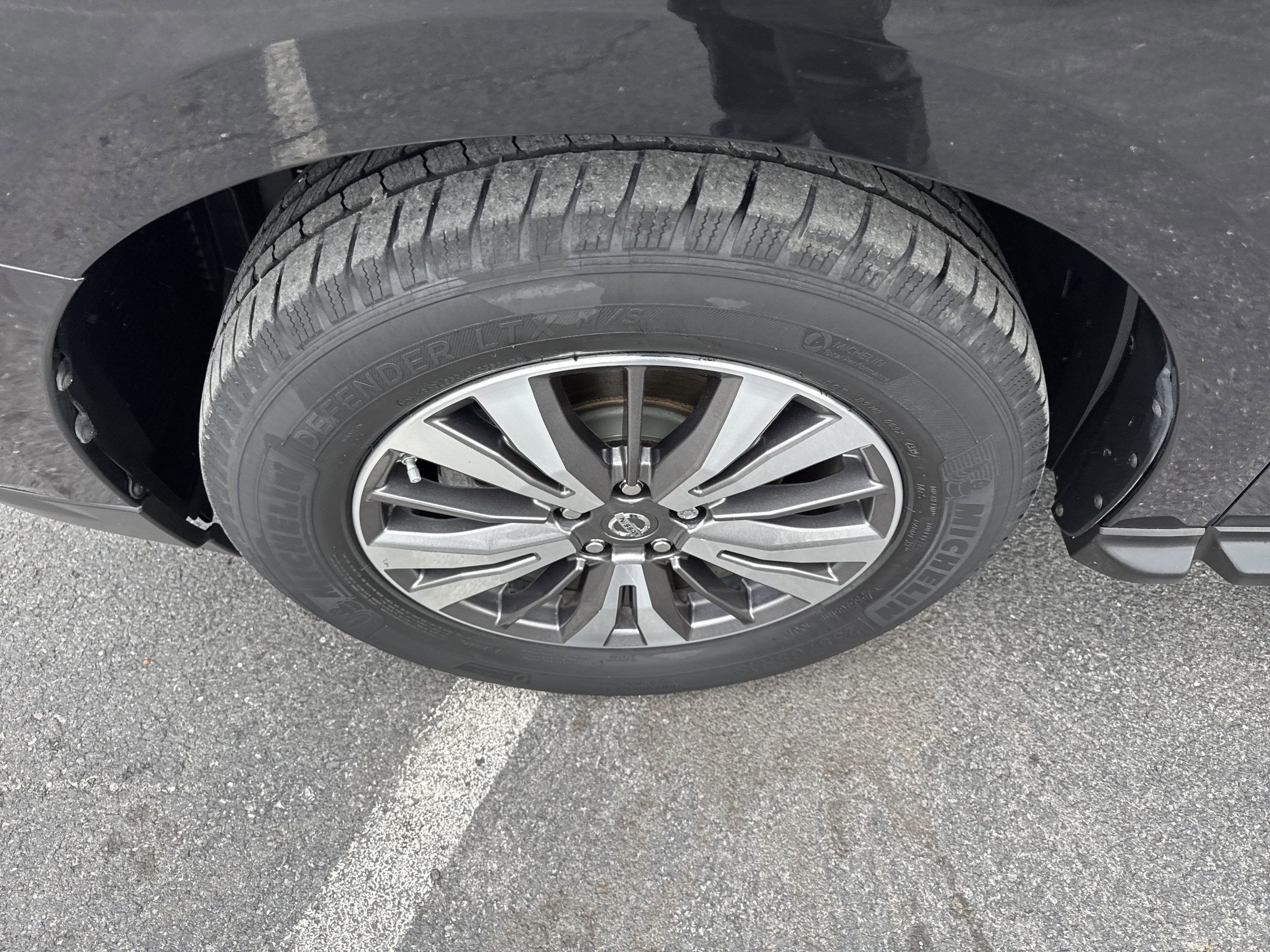 2017 Nissan PATHFINDER SV