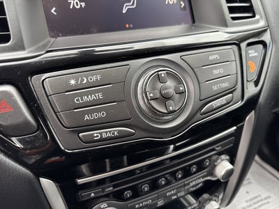 2017 Nissan PATHFINDER SV