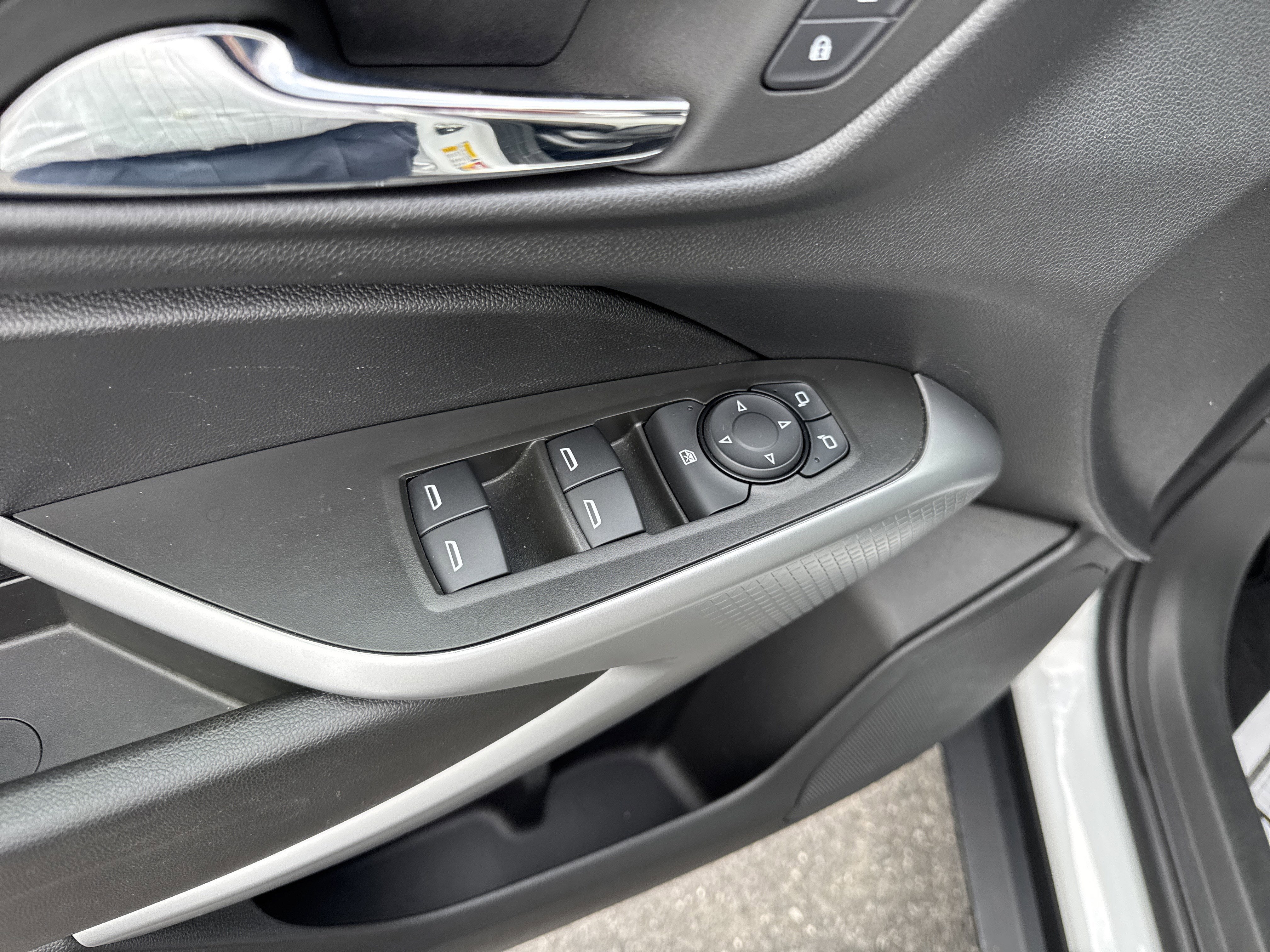 2024 Chevrolet TRAX RS