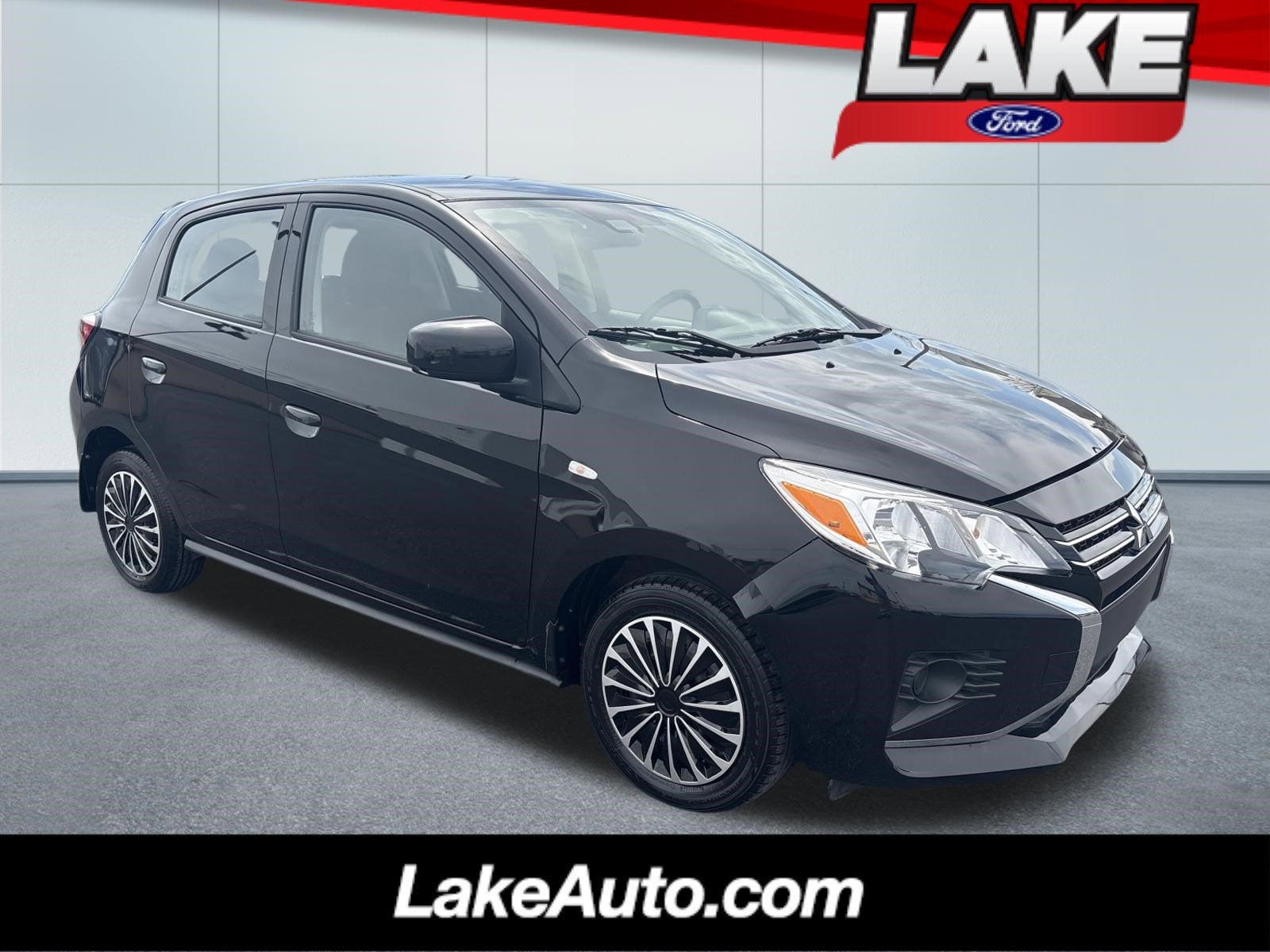 2024 Mitsubishi Mirage ES CVT's photo