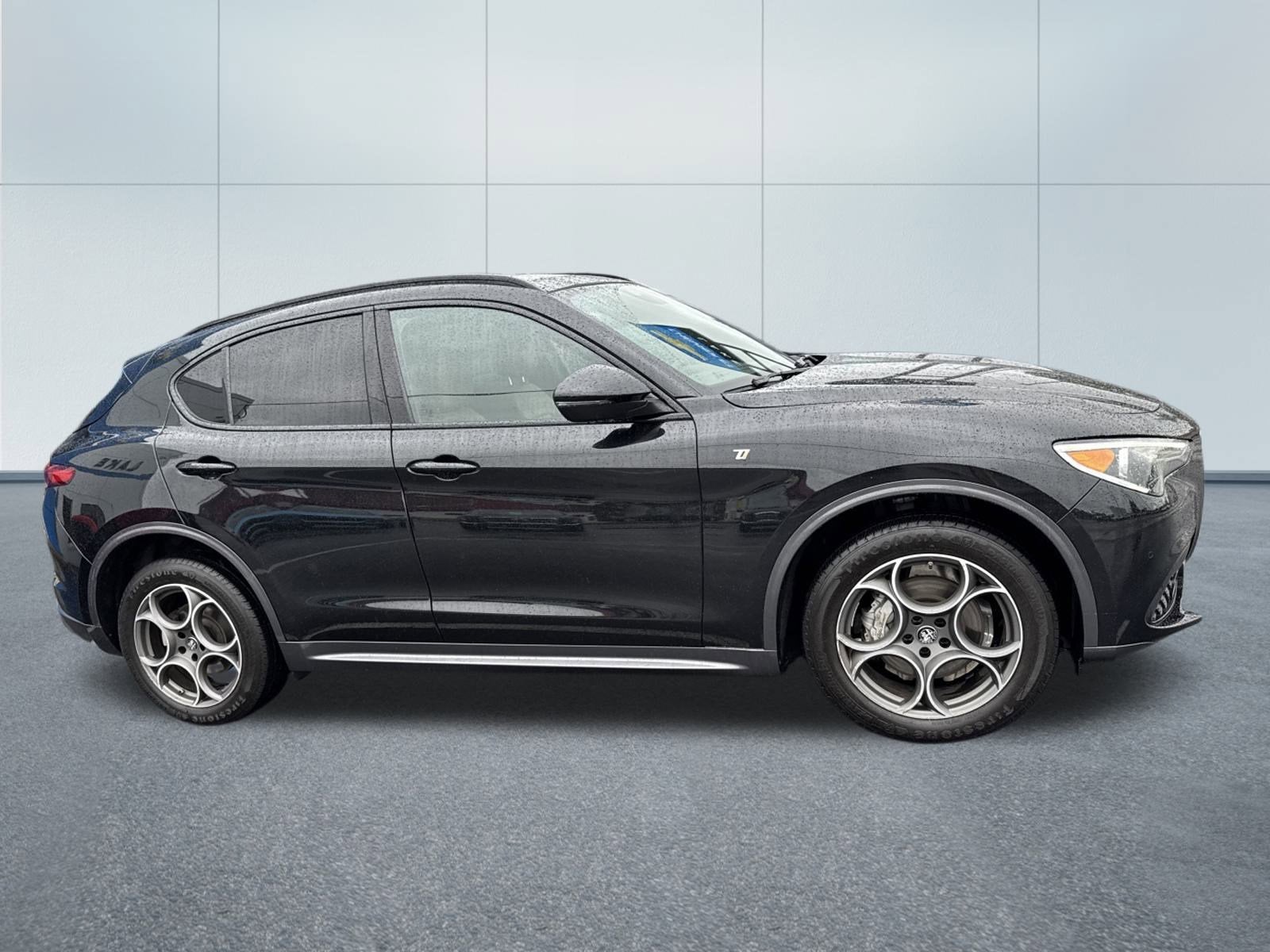 2022 Alfa Romeo STELVIO TI AWD